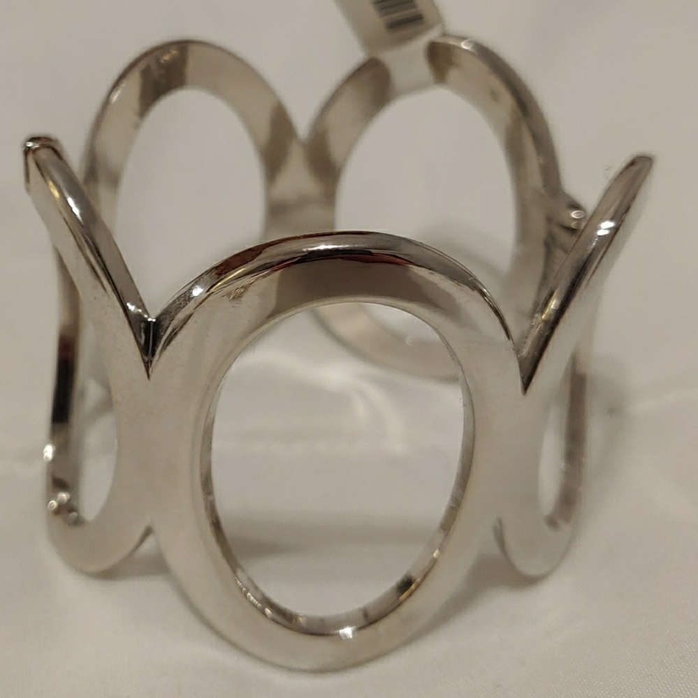 Silver hinge cuff